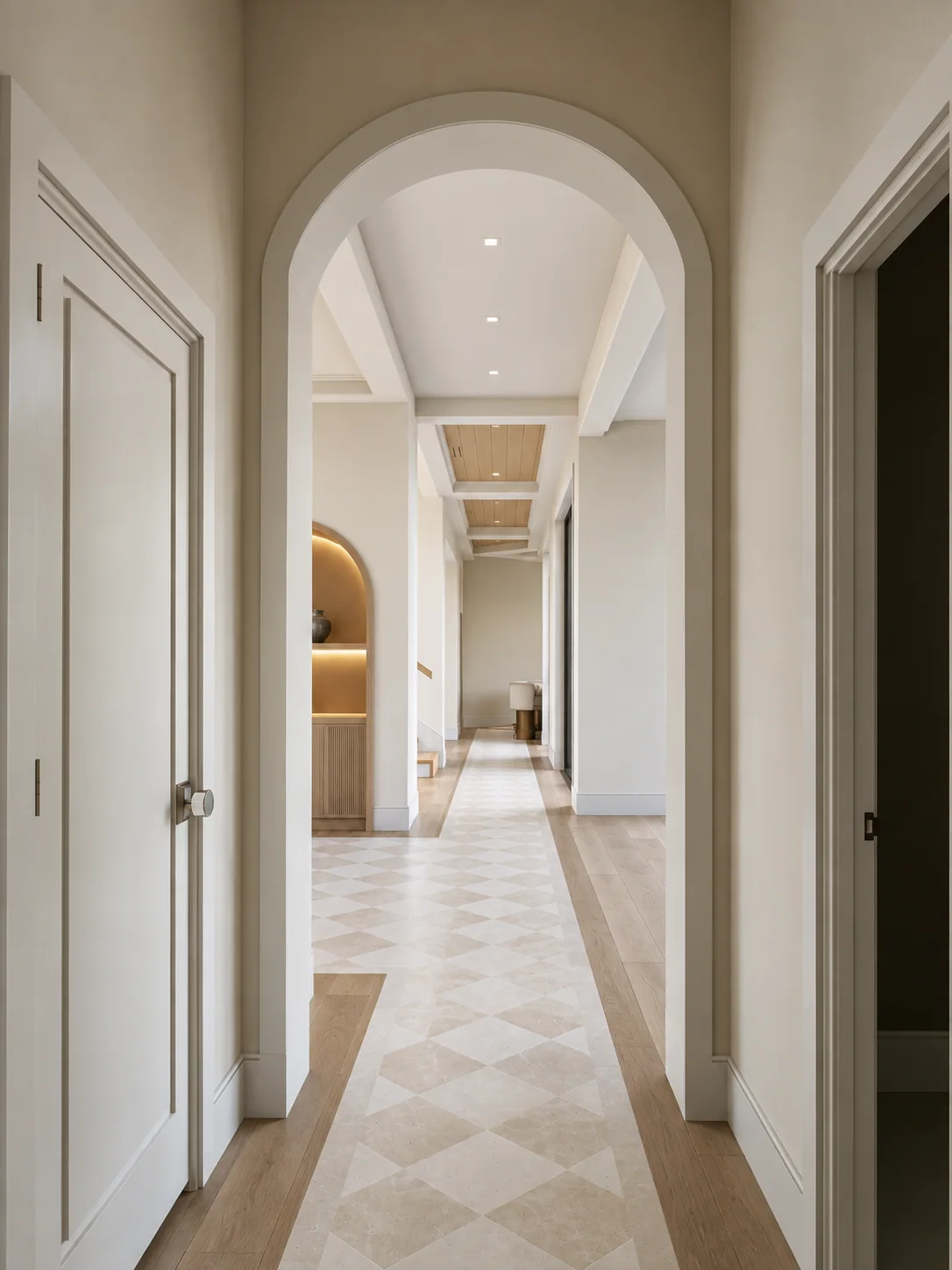 18960 SE Reach Island Lane, gallery hall