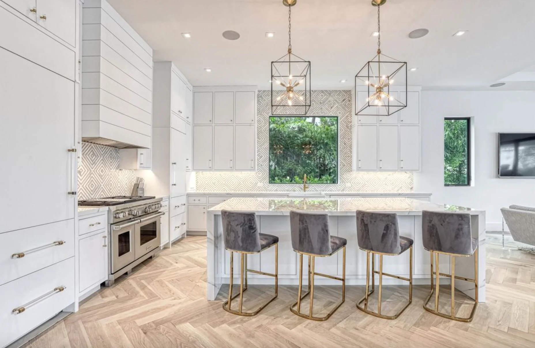 Bay Village, kitchen