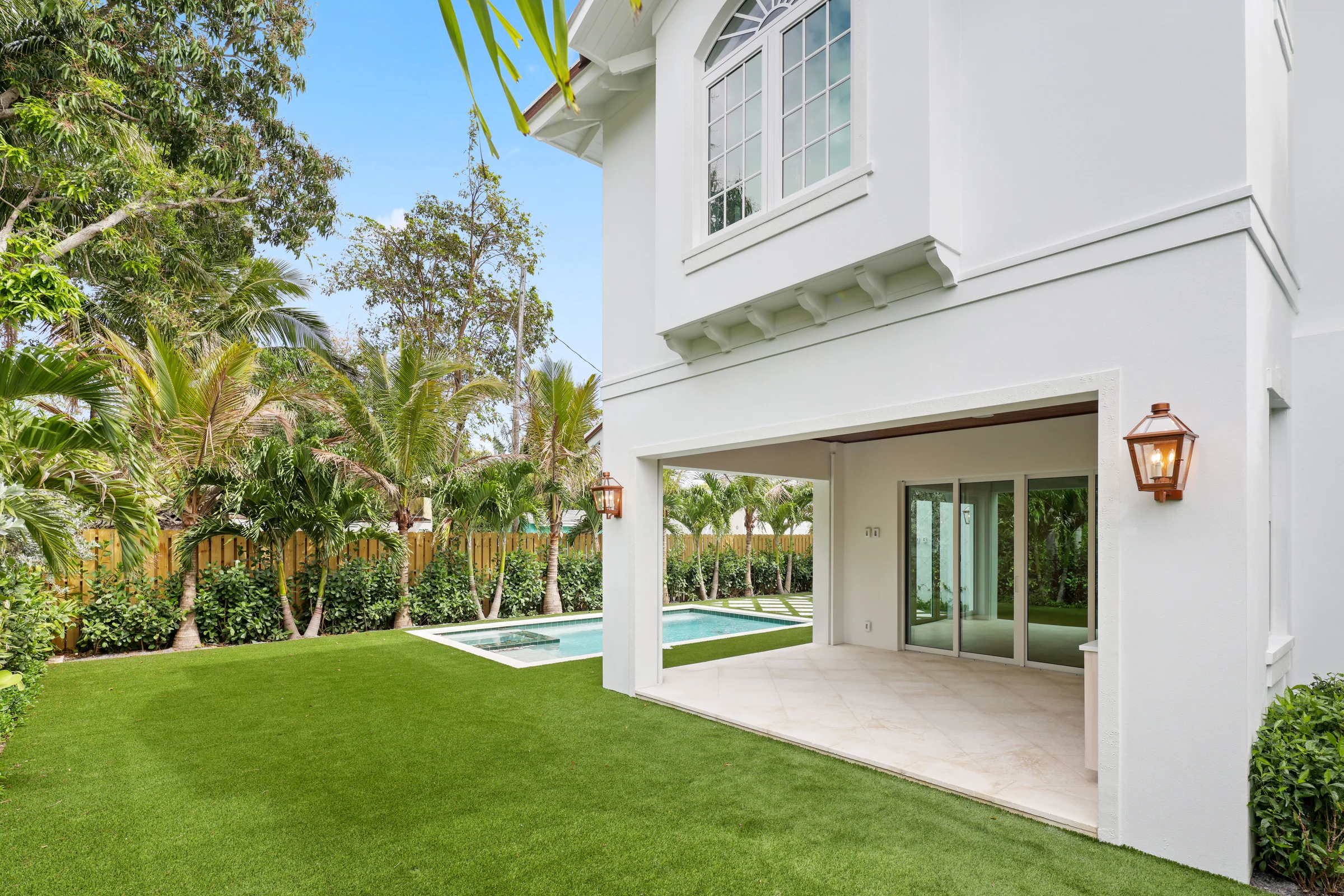 309 Greymon Drive, summer kitchen