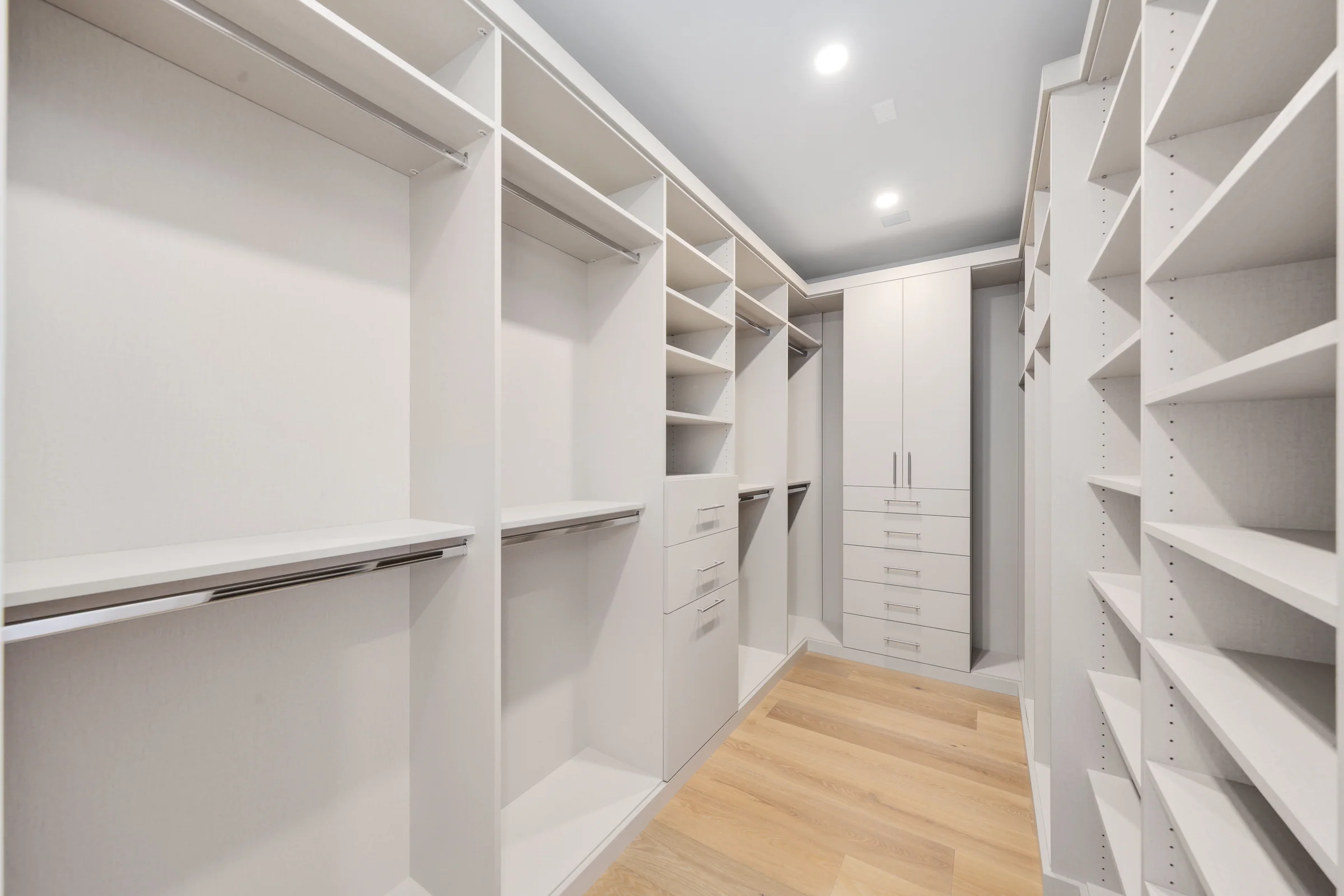 309 Greymon Drive, primary bath