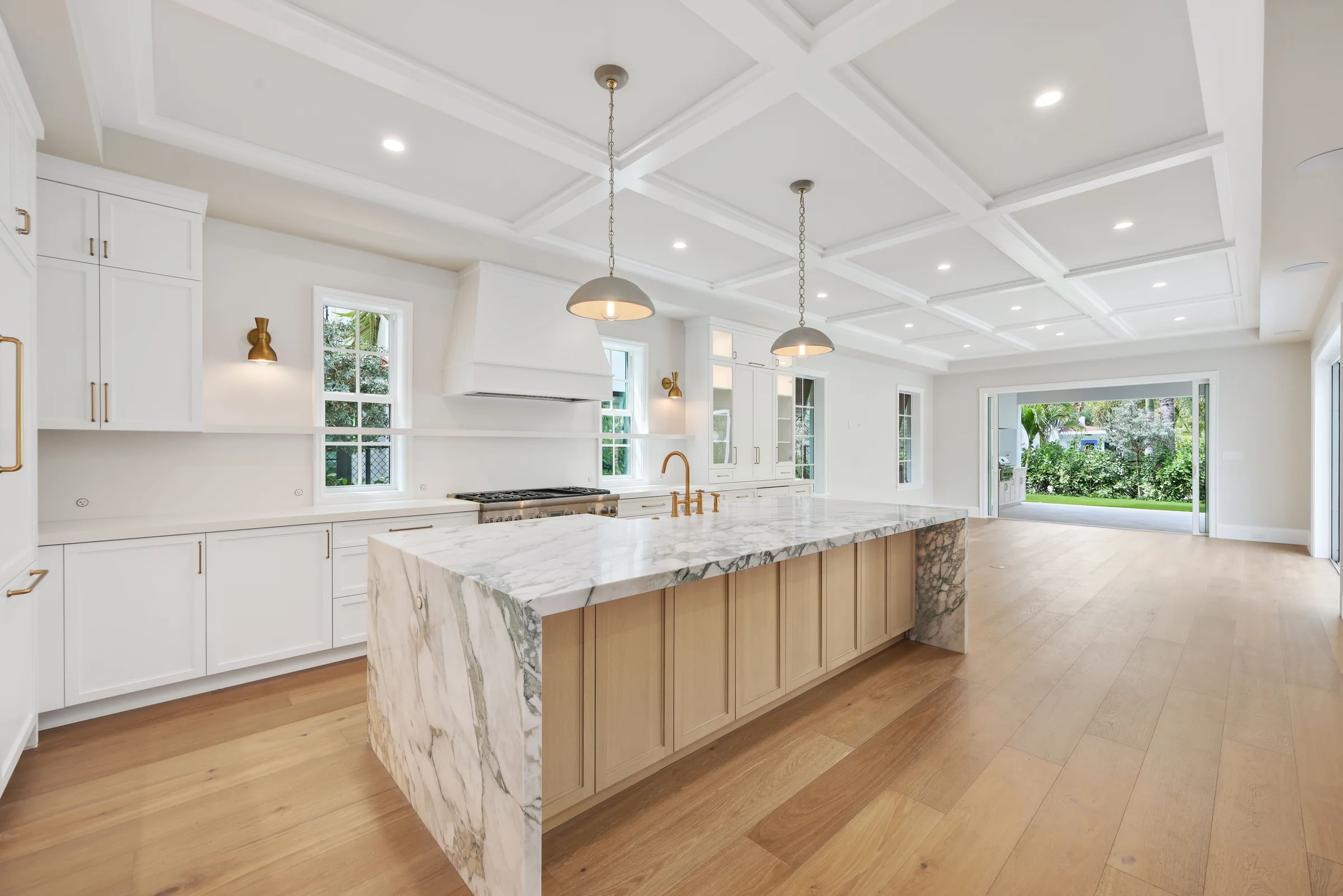 309 Greymon Drive, kitchen