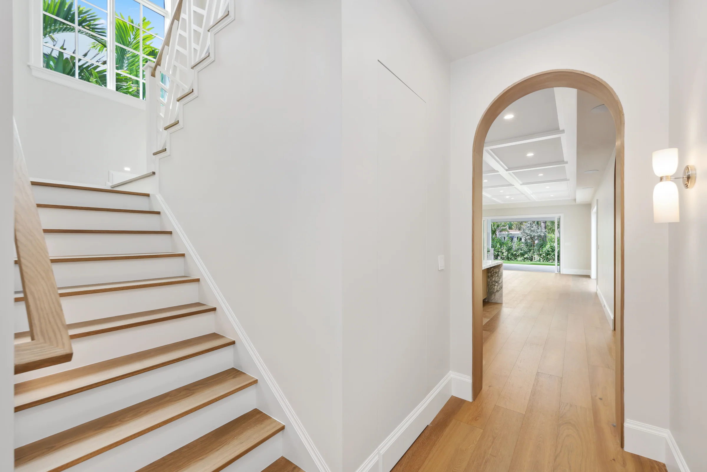 309 Greymon Drive, stair