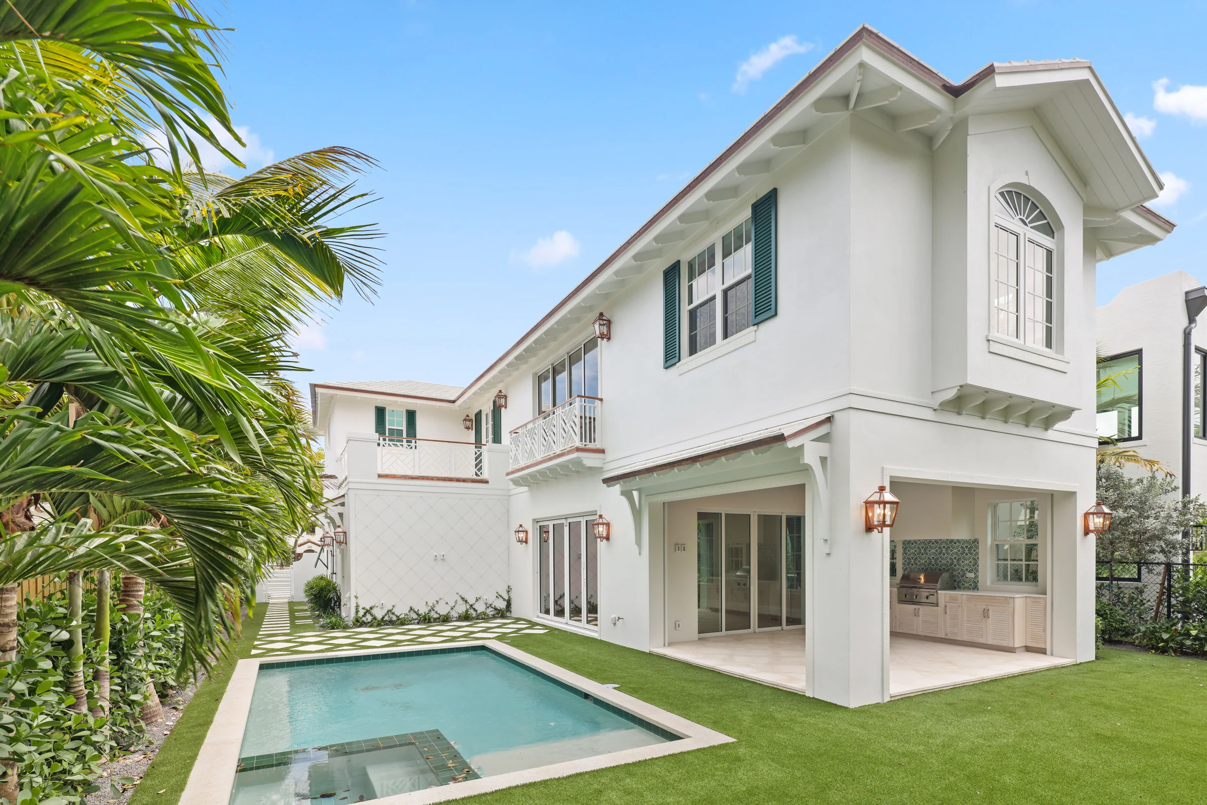 309 Greymon Drive, rear elevation