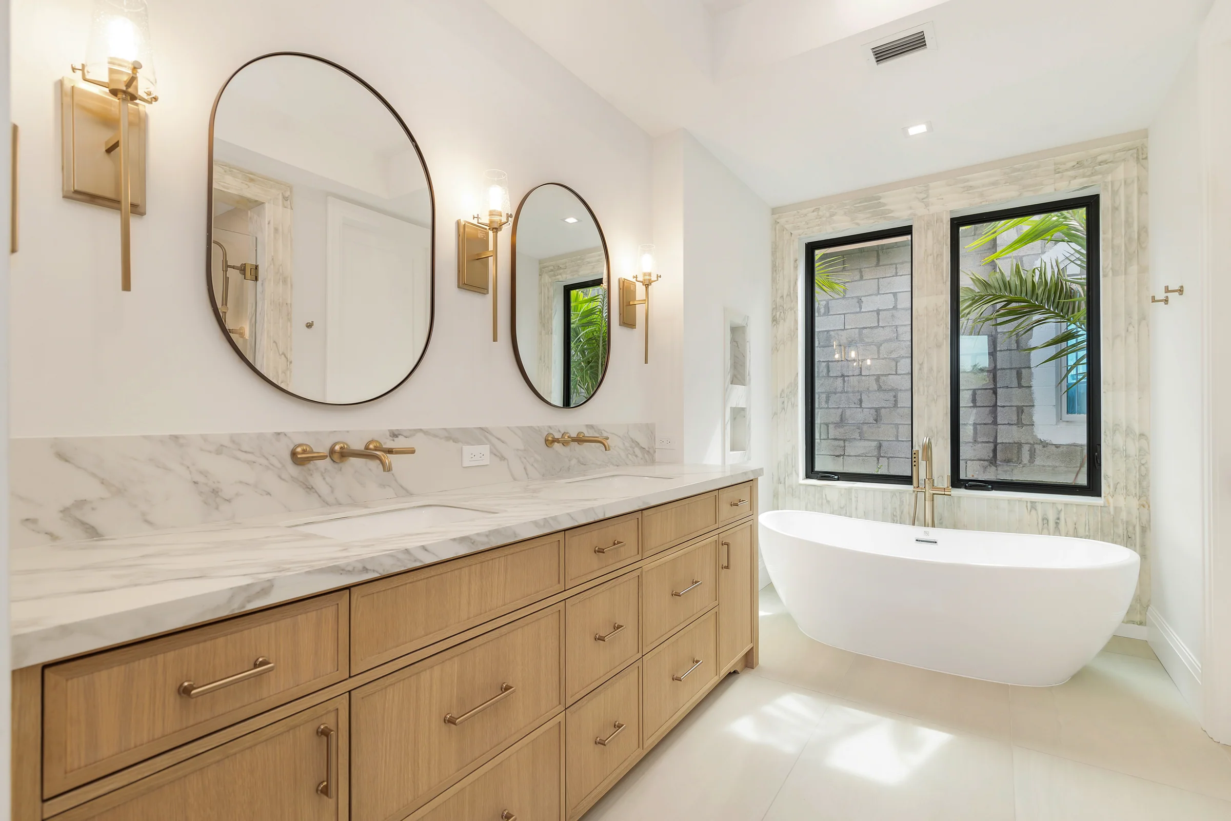 317 Greymon Drive, primary bath