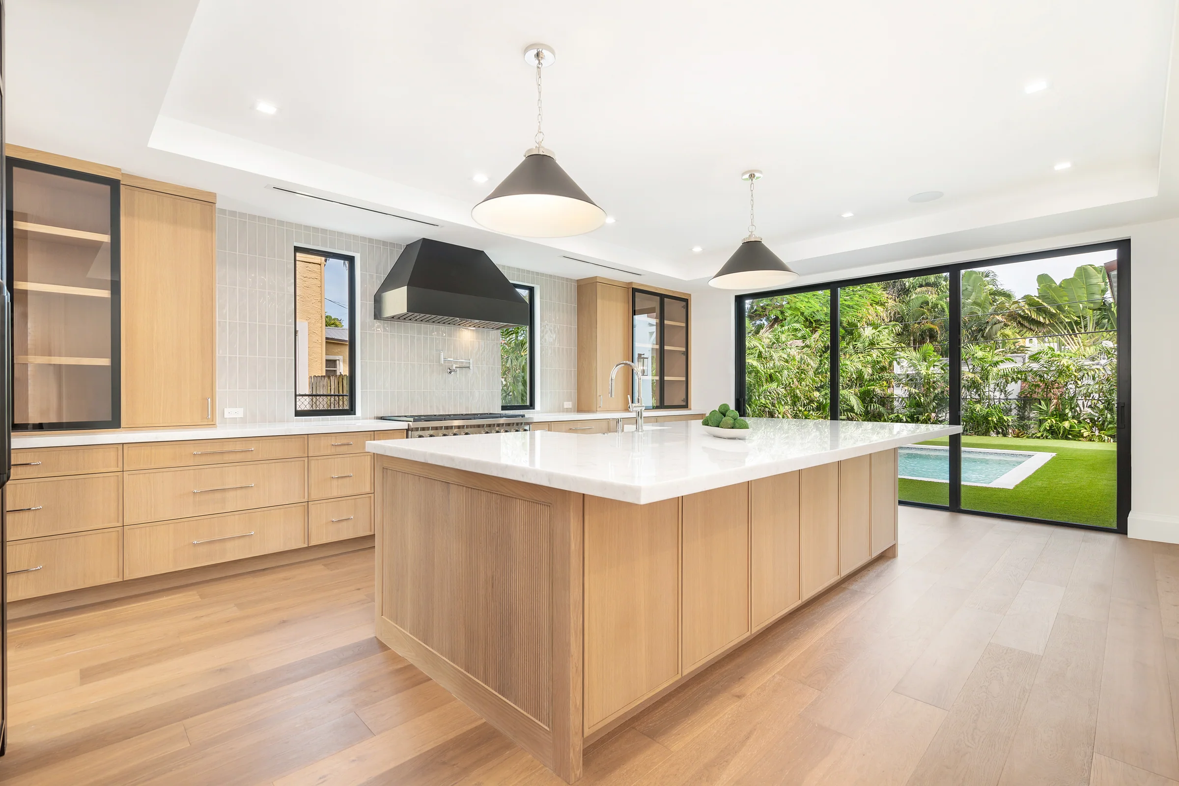 317 Greymon Drive, kitchen