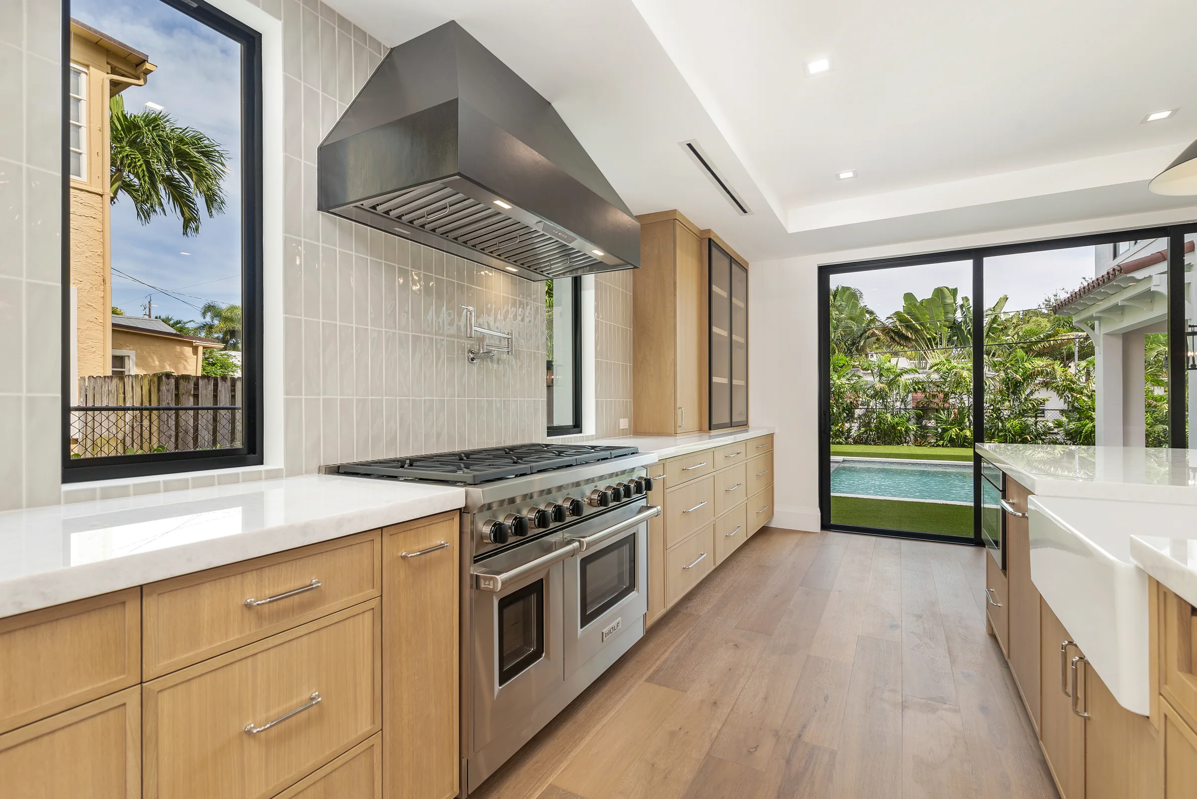 317 Greymon Drive, range wall